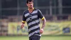 Andre Moreira/ Volta Redonda - Eduardo Grasson, ex-zagueiro do Santa Cruz