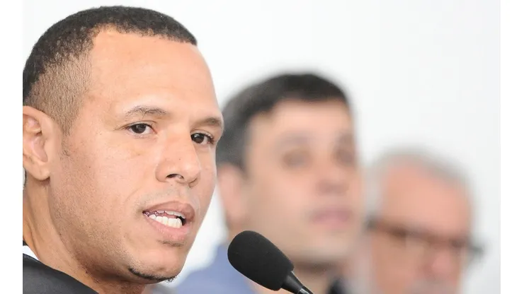 Luis Fabiano (Foto: Armando Paiva/AGIF)