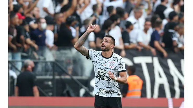 Corinthians v Gremio - Brasileirao 2021