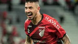 Foto: Robson Mafra/AGIF - Pedro Henrique completou 100 jogos pelo Furacão