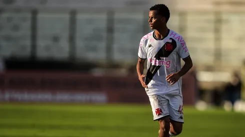 Riquelme, destaque do Vasco, está suspenso