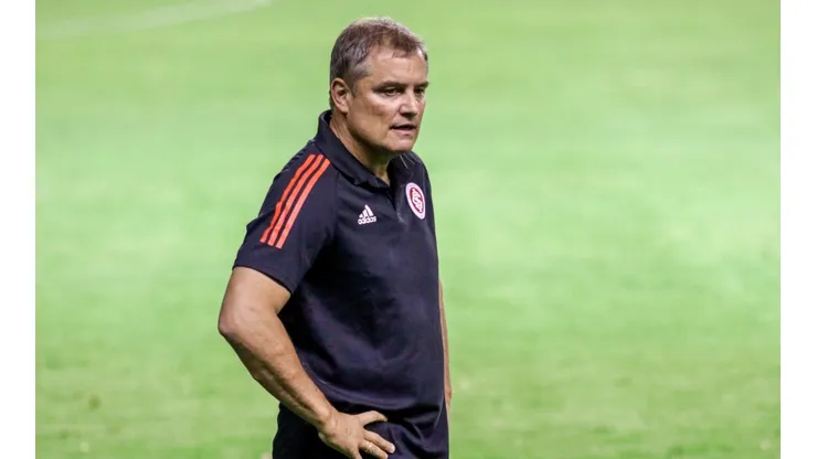 Aguirre tem muitos problemas para escalar o Internacional contra o São Paulo (Foto: Rafael Vieira/AGIF)
