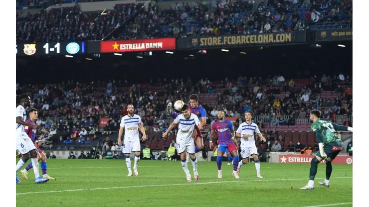 Barcelona tropeça contra Alavés e só empata em casa pelo Campeonato Espanhol. (Foto: Getty Images)
