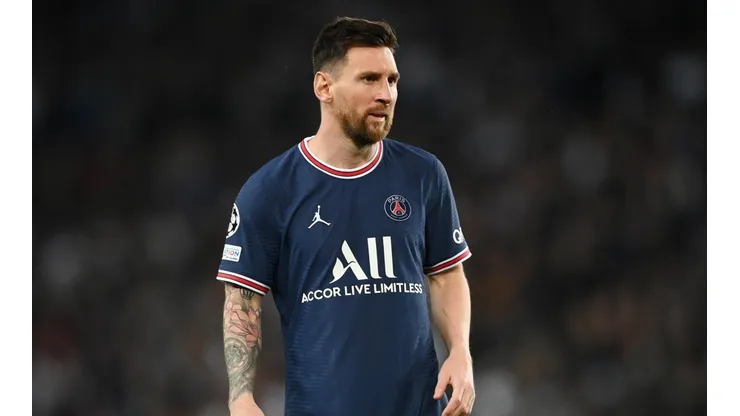 Lionel Messi ainda não se acostumou ao PSG (Foto: Getty Images)