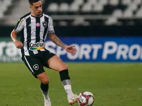 Destaque do Botafogo na Série B celebra retorno aos gramados