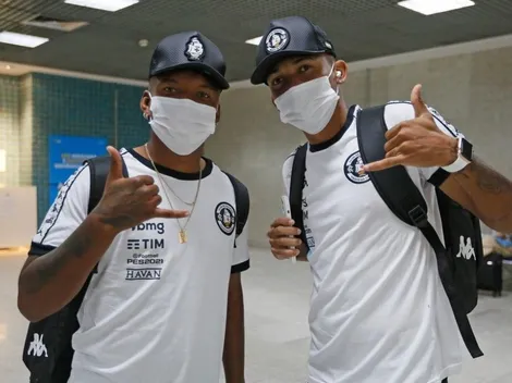 Clube carioca é recebido com protesto ao chegar no aeroporto para o jogo