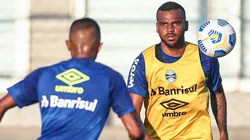 Léo Gomes: novidade entre os relacionados (Foto: Lucas Uebel / Grêmio / Divulgação)