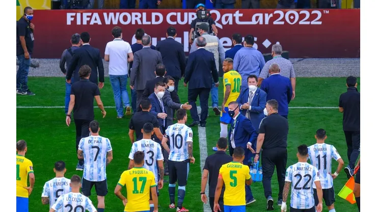 Fifa lamenta jogo suspenso entre Brasil x Argentina e revela que após análise do relatório da partida "uma decisão será tomada no seu devido tempo". (Foto: Marcello Zambrana/AGIF)