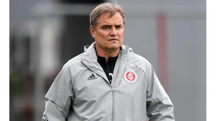 Aguirre: receberá novo reforço para a defesa (Foto: Ricardo Duarte/Internacional/Divulgação)
