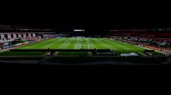Torcida do São Paulo enche o Morumbi de faixas, mosaicos e bandeiras para o jogo da Libertadores contra o Palmeiras; veja imagens. (Foto: Getty Images)
