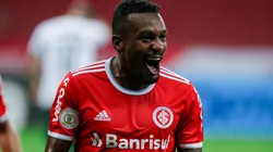 Edenílson entra novamente na mira do mundo árabe - Foto: Fernando Alves/AGIF