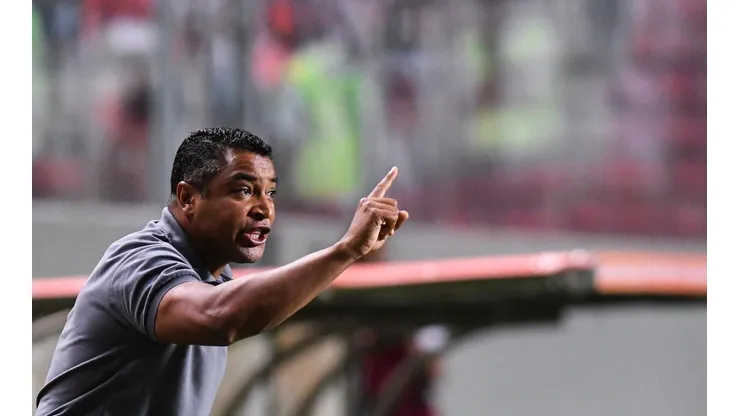 Treinador falou após a derrota para o Volta Redonda (Foto: Getty Images)