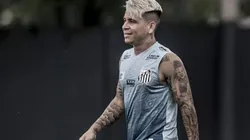 Santos: Soteldo não consegue voltar ao Brasil devido à voos cancelados pelo coronavírus