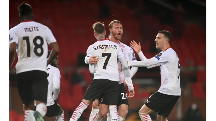 Manchester United sofre empate do Milan no fim em jogo pela Europa League