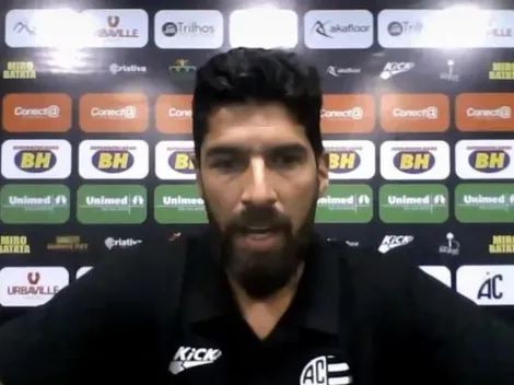 Loco Abreu pede respeito à camisa do Botafogo