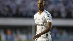 Lucas Braga tem contrato com o Santos