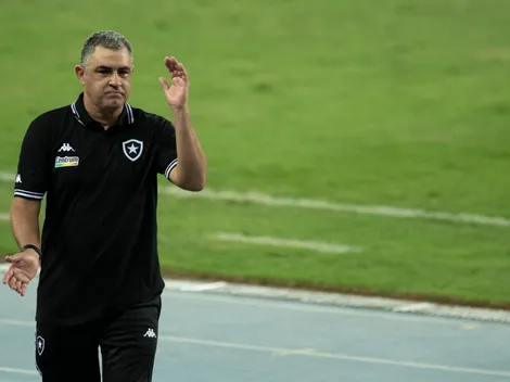 Chamusca pede contratação de zagueiro que estava no Fortaleza