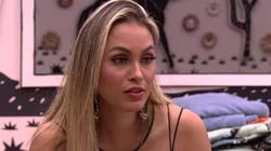 Sarah indicou ter simpatia por Bolsonaro e revoltou a web