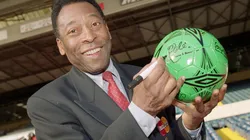 Pelé foi vacinado em Santos nesta terça-feira (02)
