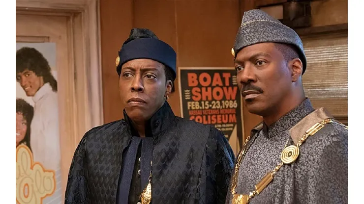 Arsenio Hall e Eddie Murphy em cena de "Um Príncipe em Nova York 2"