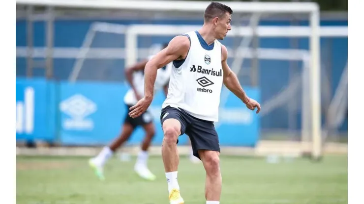 Grêmio recebe sondagens por Churín, mas jogador deve permanecer no clube