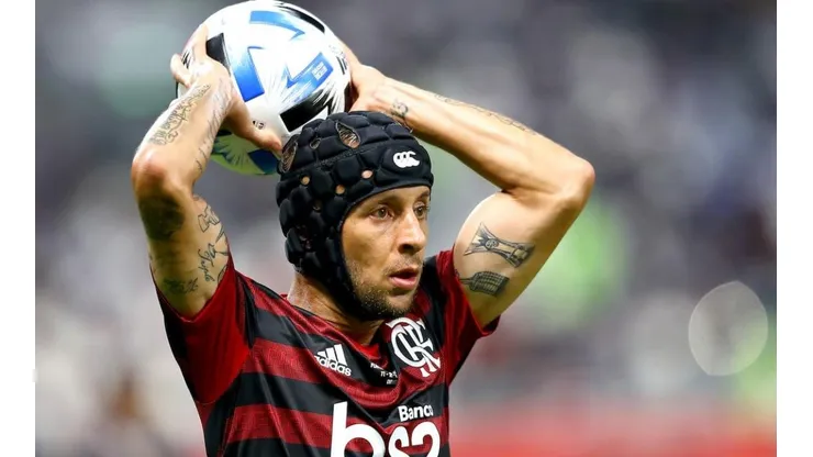 Flamengo: Rafinha revela que poucos detalhes o separam de voltar ao clube