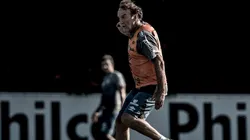 Cuca durante treinamento no Peixão — Foto: Ivan Satorti/Santos FC