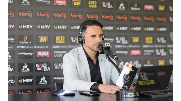 Rodrigo Caetano durante coletiva — Foto: Pedro Souza / Agência Galo / Clube Atlético Mineiro