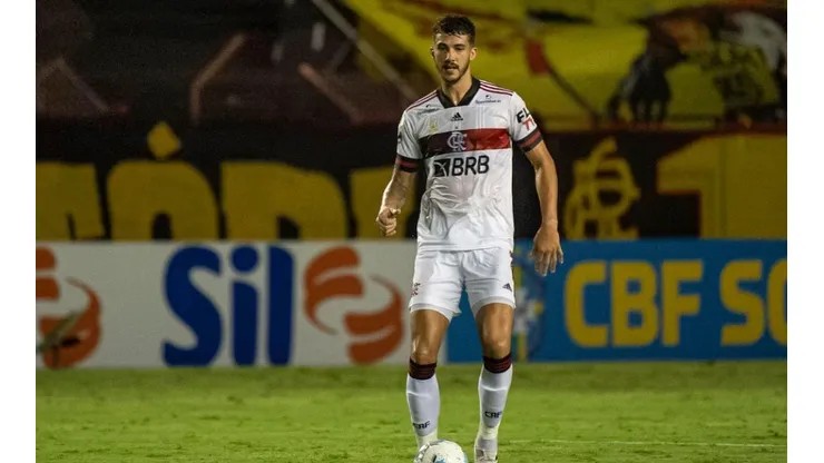 Gustavo Henrique foi elogiado por sua performance