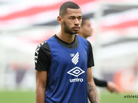 Preterido por Autuori, Fabinho recebe proposta do Guaraní-PAR e inicia faxina no Athletico