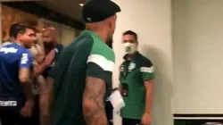 Felipe Melo comemora classificação do Palmeiras diante do River