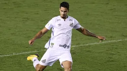 Durante Santos x Boca Juniors, Lucas Veríssimo sangrou muito após choque com jogador xeneize