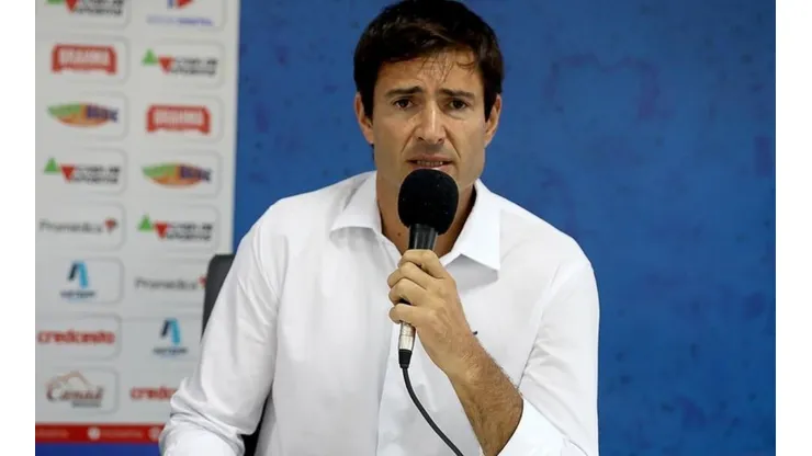 Cerri já não está mais prestigiado no Tricolor — Foto: Felipe Oliveira/EC Bahia