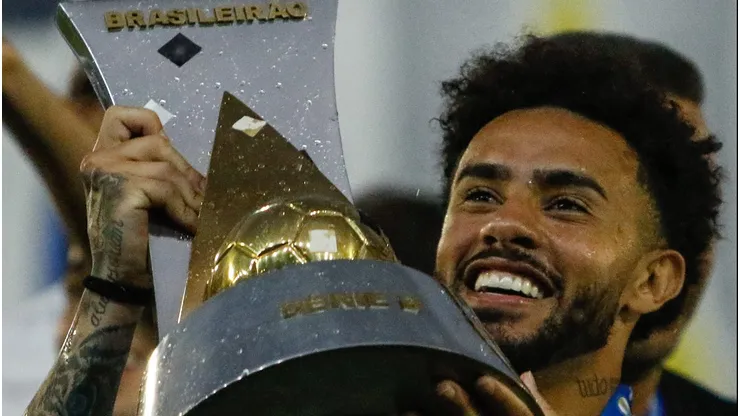 Flamengo já acertou todos os detalhes com Claudinho.