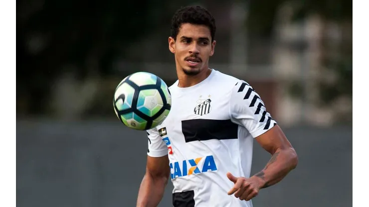 Veríssimo treinando no Santos — Foto: Ivan Storti/Santos FC