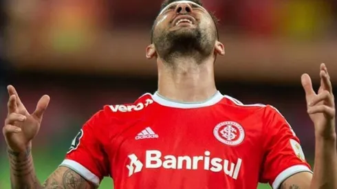 Boschilia sofre rompimento no ligamento do joelho e Inter divulga tempo de parada