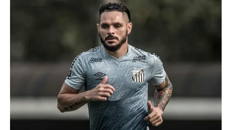 Pará fica próximo de renovar com o Santos. Foto: Ivan Storti/Santos FC