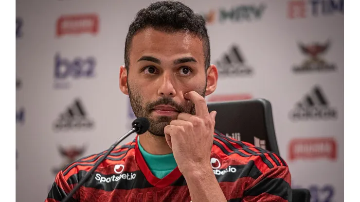 Após ser criticado pela torcida, Thiago Maia responde torcedor na web