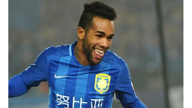 Alex Teixeira vem despertando interesse de Vasco e Corinthians.