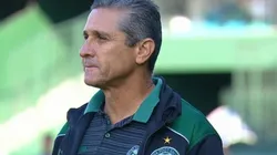 Jorginho define time do Coritiba para enfrentar o Grêmio, fora de casa