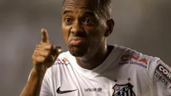 Advogada de Robinho vai ajudar a convencer o Hamburgo a negociar com o Peixe.