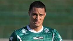 Ex-Coritiba, Emerson Silva dispara contra Samir Namur e Rodrigo Pastana