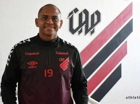 Walter ganha confiança de Dorival e assina renovação