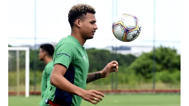 Felippe Cardoso é próximo da "barca" do Flu antes do Brasileirão