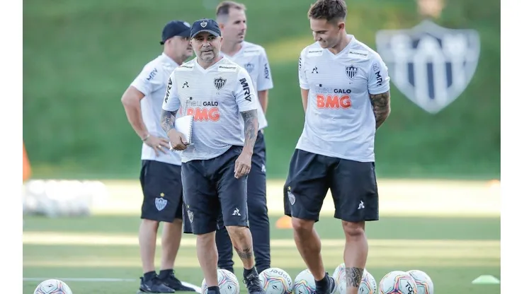Sette Câmara joga ducha d'água fria nos planos de Sampaoli e Mattos