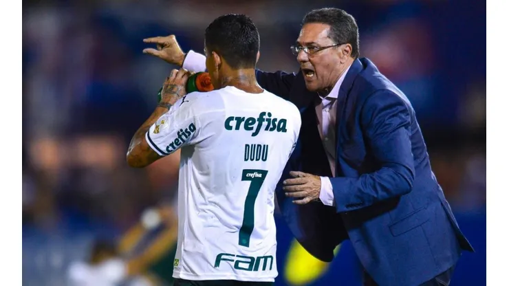 Luxa "peita" torcida do Palmeiras após vitória sobre o Tigre