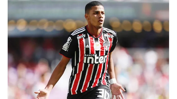 Diniz relaciona jogadores para estreia e "corta" Brenner
