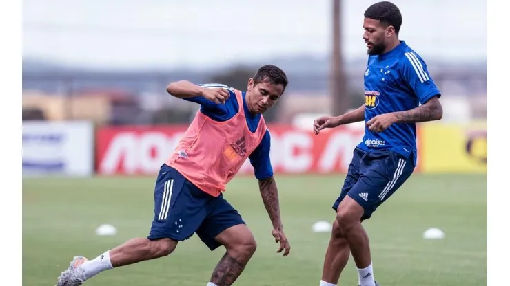 Adilson tem dúvidas no time do Cruzeiro para o lugar de Filipe Machado