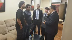 Ronaldinho e Assis em Paraguai — Foto: Divulgação/Ministério Público do Paraguai