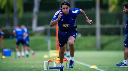 Adilson Batista promove mudanças na equipe titular do Cruzeiro